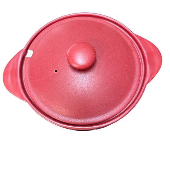 Noritake 2-Quart Colorwave Covered Casserole Dish‎ Raspberry - Picture 4 of 4